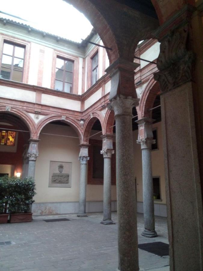 Lovely Apartment Piatti Duomo Milán Exterior foto